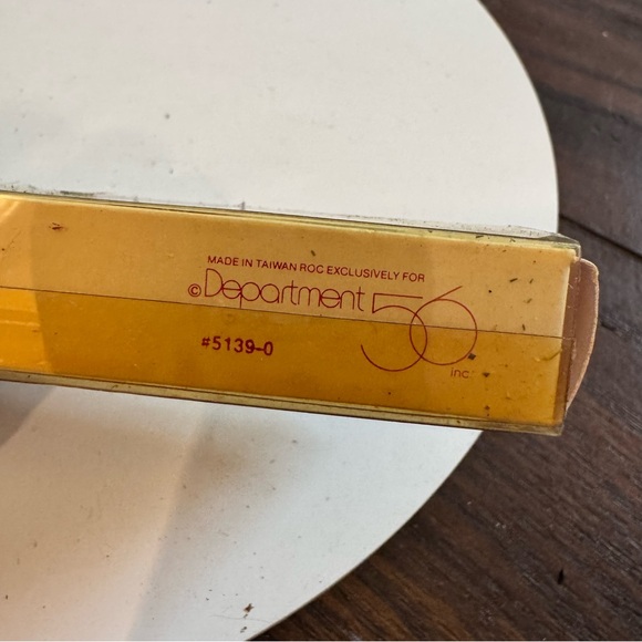 Vintage Department 56 “Up On The Roof” Santa & Reindeer Old New Stock #5139-0 - Picture 2 of 6